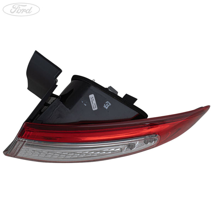 Grupo de luces traseras O/S (lado del pasajero) originales para Ford Mondeo 1767491