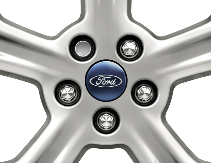 Juego de tornillos antirrobo para llantas de aleación.