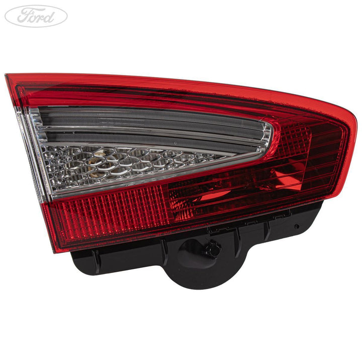 Ford Mondeo 2007-2014 Luz de Freno y Flasher LI Interno Negro 1764010