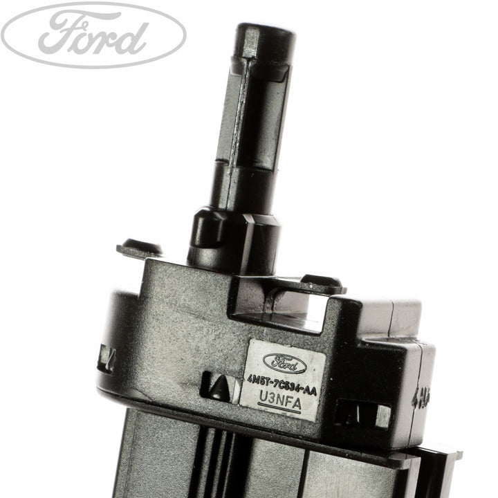 Ford EcoSport 2013-2024 Interruptor Control Interior Negro 1343269