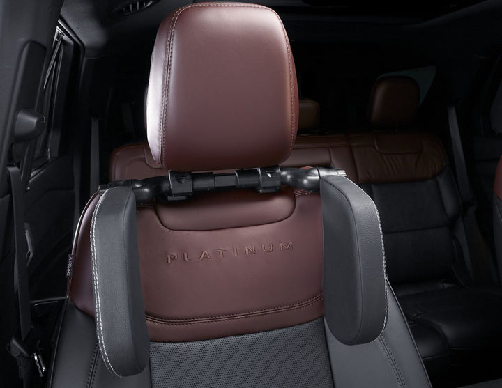 ACV* Reposacabezas de descanso de piel PVC negra con ribetes plateados