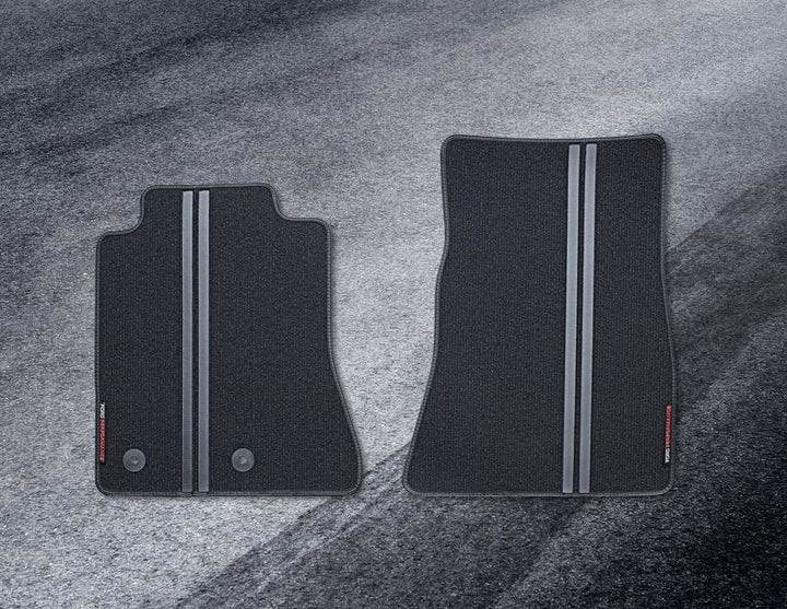 MUSTANG ALFOMBRILLAS PERFORMANCE  DELANTERAS, EN COLOR NEGRO.