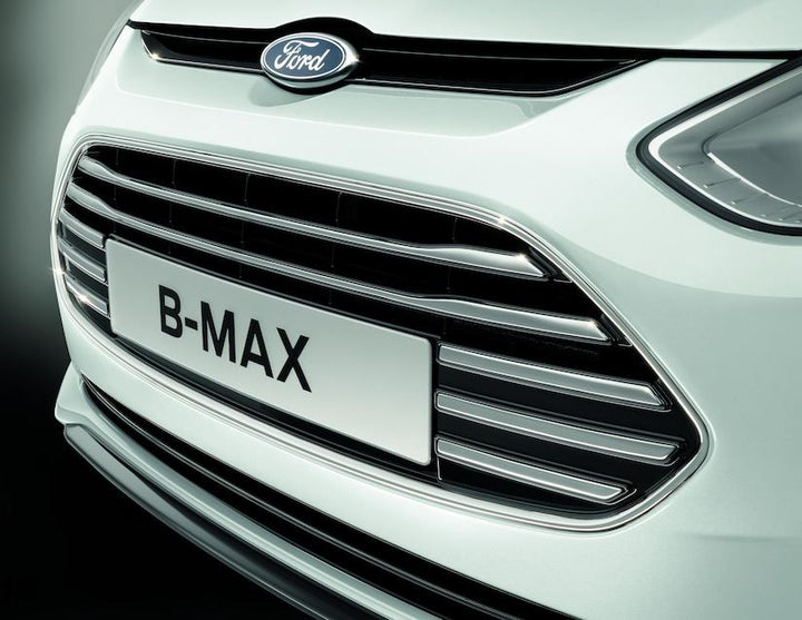 Original Ford B-MAX Protector de bajos del paragolpes delantero en color negro.