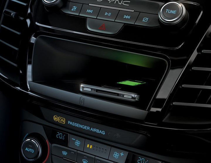 Ford Tourneo/Transit Connect® ACV Kit de carga inalámbrica Qi solución integrada específica para vehículos.