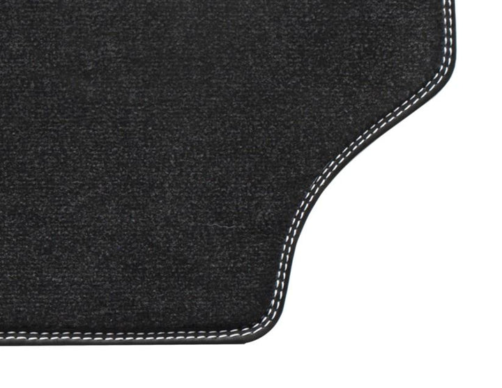 Transit Custom Alfombrillas de moqueta  traseras, en color negro, para la 3ª fila de asientos.