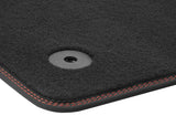 Focus Alfombrillas de terciopelo frontal, negro con costuras rojas