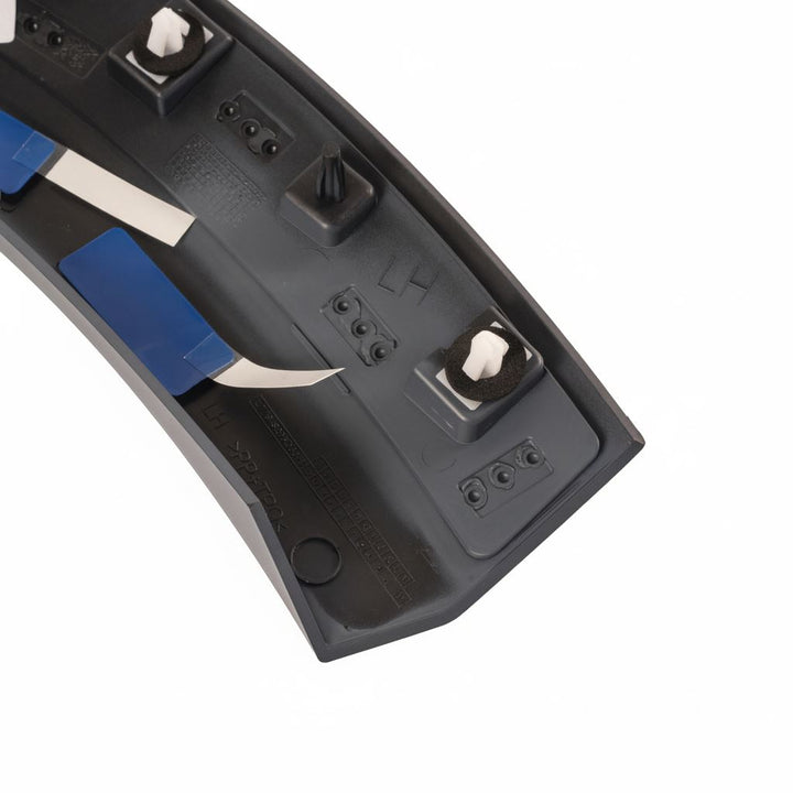 Moldura de paso de rueda superior trasera IZQ imprimada Puma 2020+