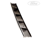 Moldura del parachoques trasero original Ford 1545634