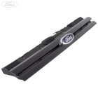 Rejilla de parachoques delantera con emblema Ford ovalado original para Ford Transit Connect 06-09 1507789