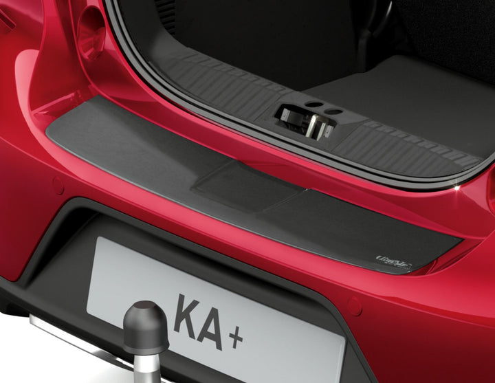 KA+ ClimAir®* Lámina protectora de paragolpes trasero en color negro mate.
