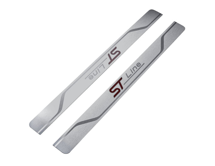 Focus Protectores de umbral de puerta delanteros, con logo ST-Line.