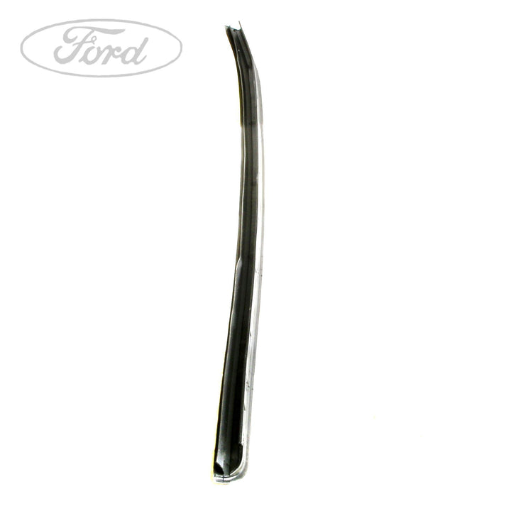 Ford Mondeo 2001-2007 Moldura Parabrisas Izquierdo Negra 1305443