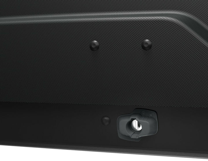 Thule®* Baúl de techo FORCE XT L, en color negro mate Aeroskin