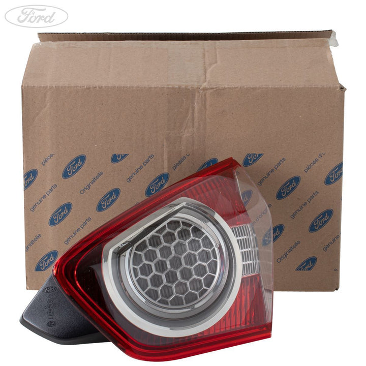 Kuga 2008-2012 Conjunto Luz de Freno y Flasher Interno