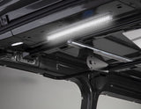 Navco* Luz LED interior para el techo del área de carga.