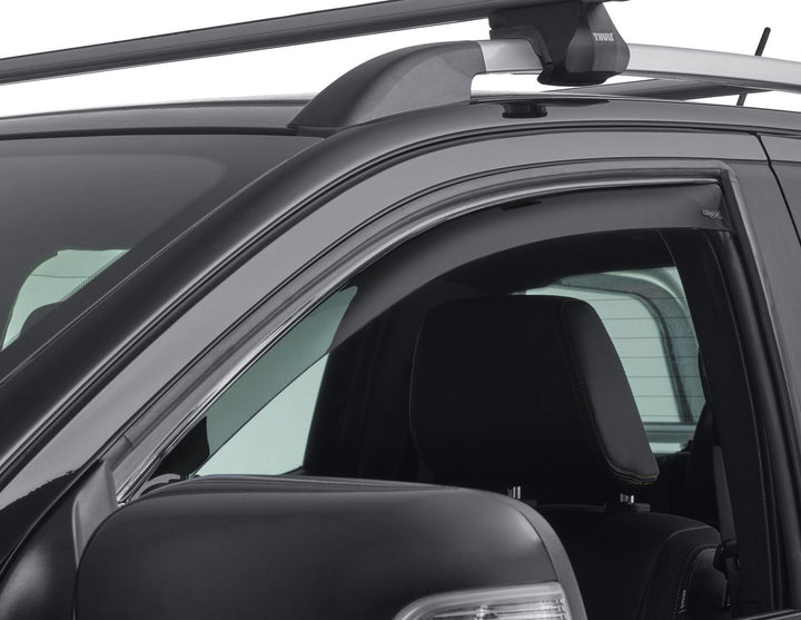 Ranger ClimAir®* Deflector de aire para ventanillas delanteras, en color negro.