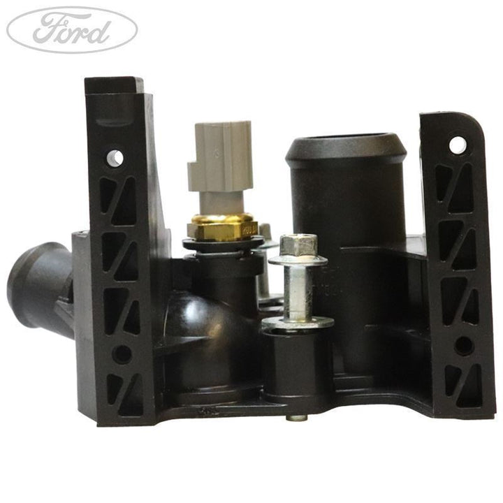 Ford Focus Conector Salida Agua Negro 1531004