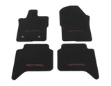 Kit de alfombrillas de moqueta delanteras y traseras Ranger Raptor 2022+ negras con logo rojo