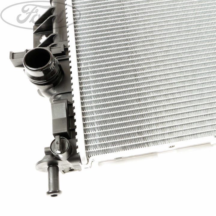 Radiador de refrigeración del motor original para Ford Focus ST 2.0 EcoBoost 2014-2019 1805529