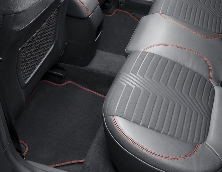 Original Ford Puma 2019+ Alfombrillas contorneadas de velour rojas 2478661