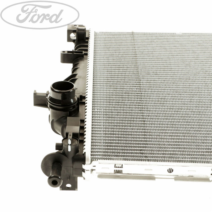 Radiador de refrigeración del motor original para Ford Focus ST 2.0 EcoBoost 2014-2019 1805529