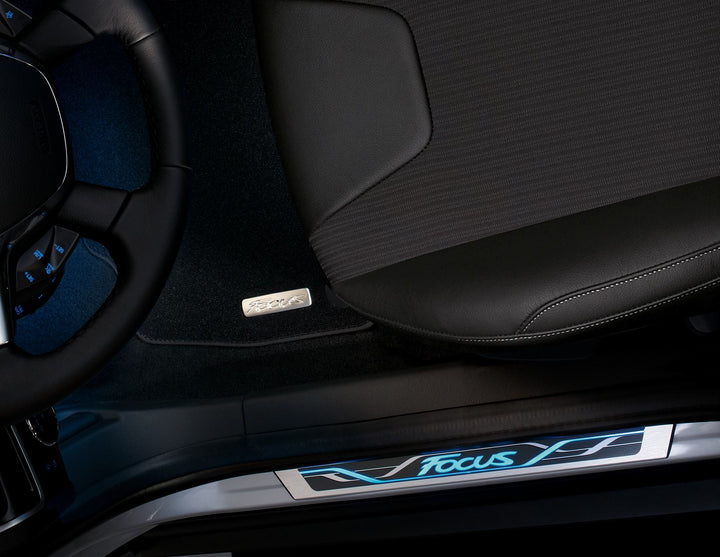 Original Ford Focus Electric Protectores de umbral de puerta delanteros