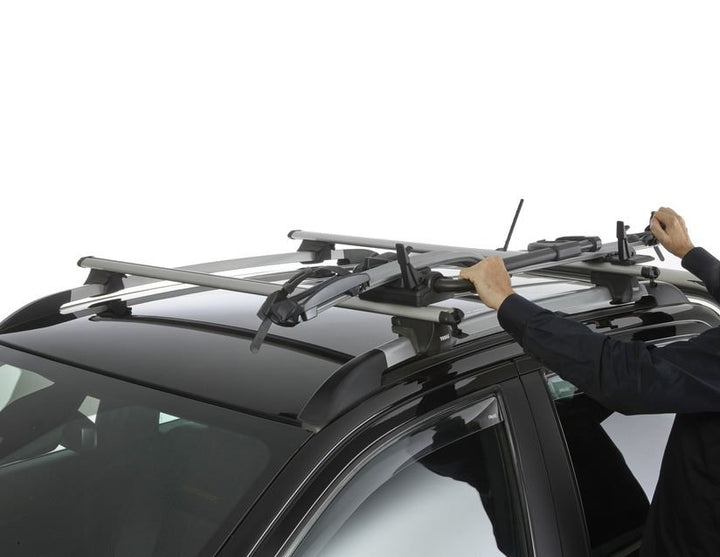 Thule®* Portabicicletas para techo Expert 298.