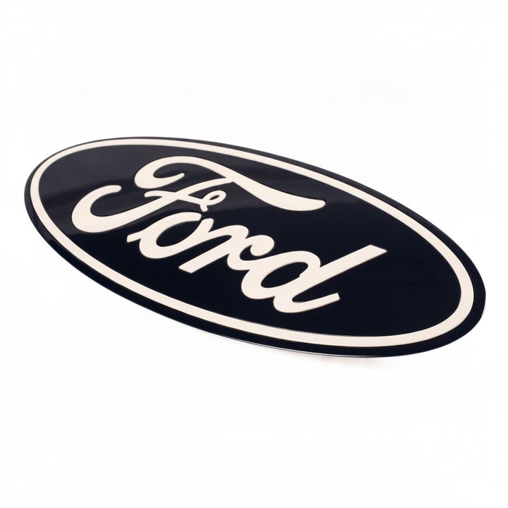 Placa identificación parrilla delantera logo Ranger Custom 2023+