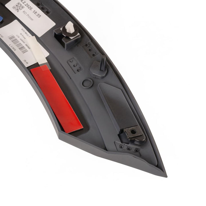 Moldura inferior de arco de cuarto trasero DER imprimada Puma 2020+