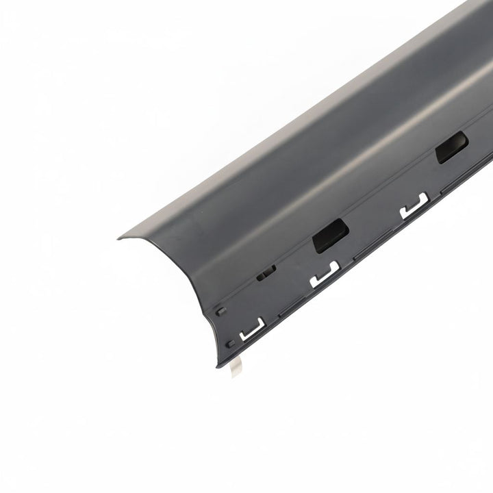 Moldura exterior parte inferior de carrocería puerta delantera IZQ 2020+