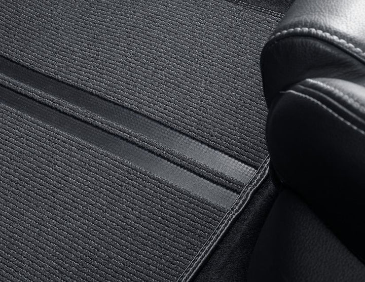 MUSTANG ALFOMBRILLAS PERFORMANCE  DELANTERAS, EN COLOR NEGRO.