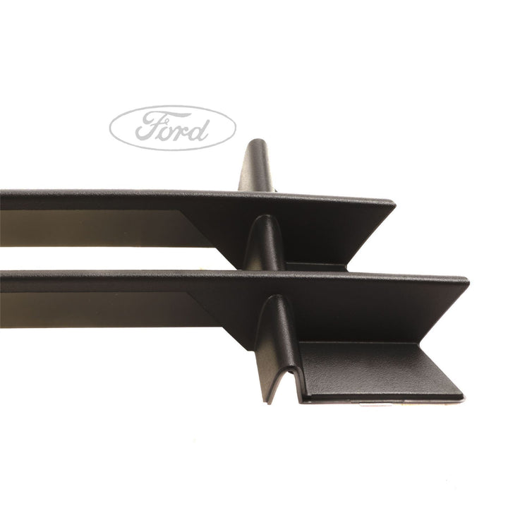 Rejilla inferior del radiador del parachoques delantero original para Ford Fiesta 2013-2019 1801422