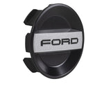 Embellecedor de rueda en color negro, con inscripción Ford.