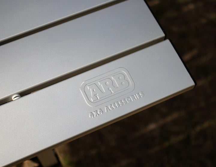 ARB* Mesa de camping de aluminio,con bolsa de transporte