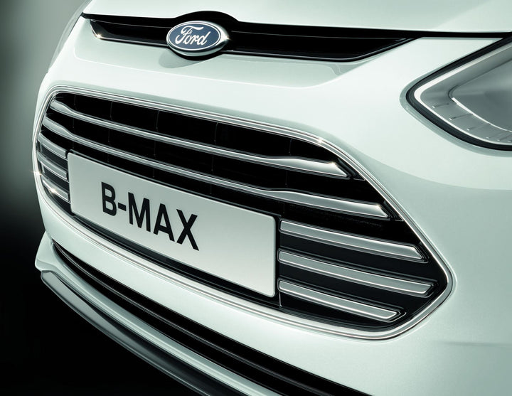 Original Ford B-MAX Protector de bajos del paragolpes delantero en color negro.