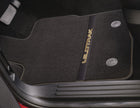 Kit de alfombrillas de moqueta delanteras y traseras Ranger Wildtrak automática 2022+ negro con logo amarillo