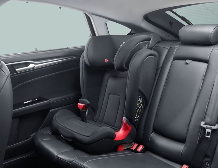Britax Römer® Asiento infantil Kidfix II R, con respaldo desmontable.