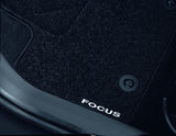 Focus Alfombrillas de moqueta  delanteras y traseras, en color negro.