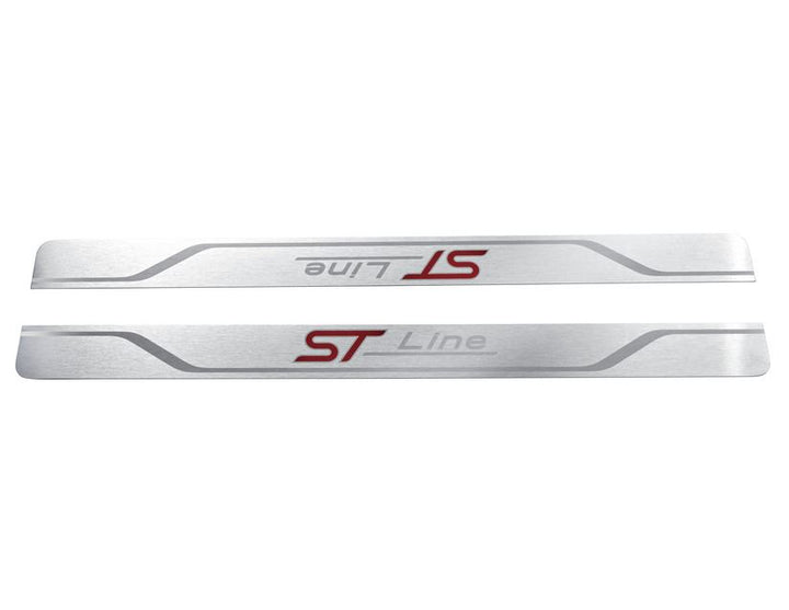 Focus Protectores de umbral de puerta delanteros, con logo ST-Line.