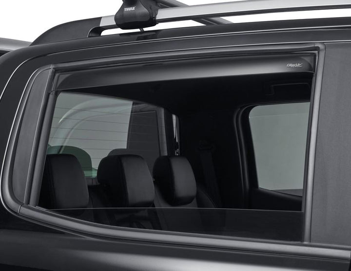 Ranger ClimAir®* Deflector de aire para ventanillas traseras, en color negro.
