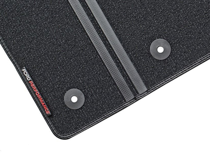 MUSTANG ALFOMBRILLAS PERFORMANCE  DELANTERAS, EN COLOR NEGRO.