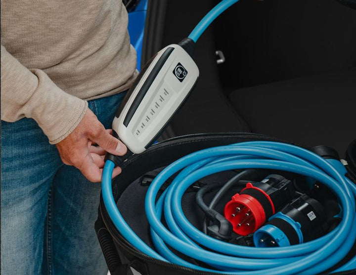 DiniTech* NRGkick Mobile Wallbox kit estándar para todo tipo de vehículos eléctricos