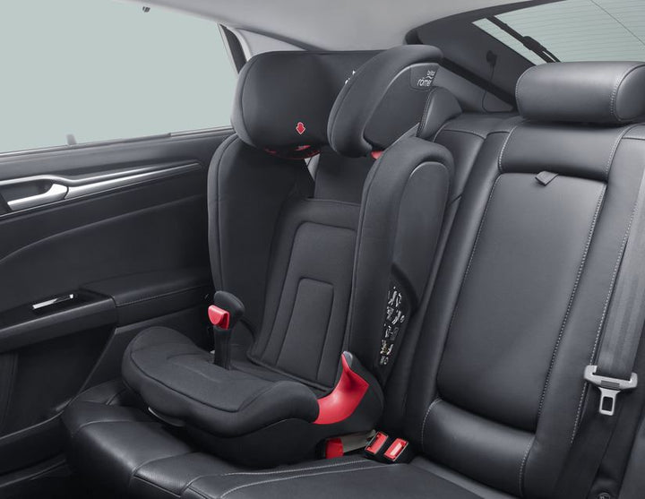 Britax Römer® Asiento infantil Kidfix II R, con respaldo desmontable.