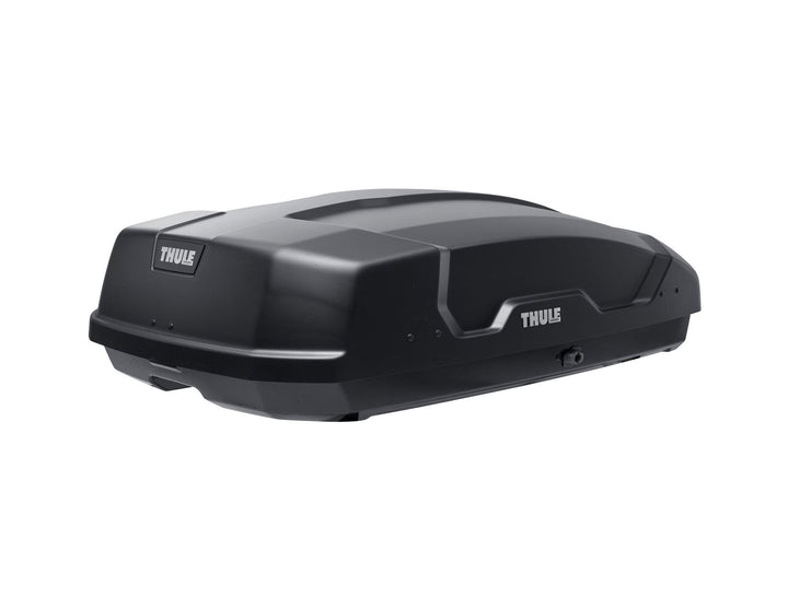 Thule®* Baúl de techo Force XT S, en color negro mate Aeroskin.
