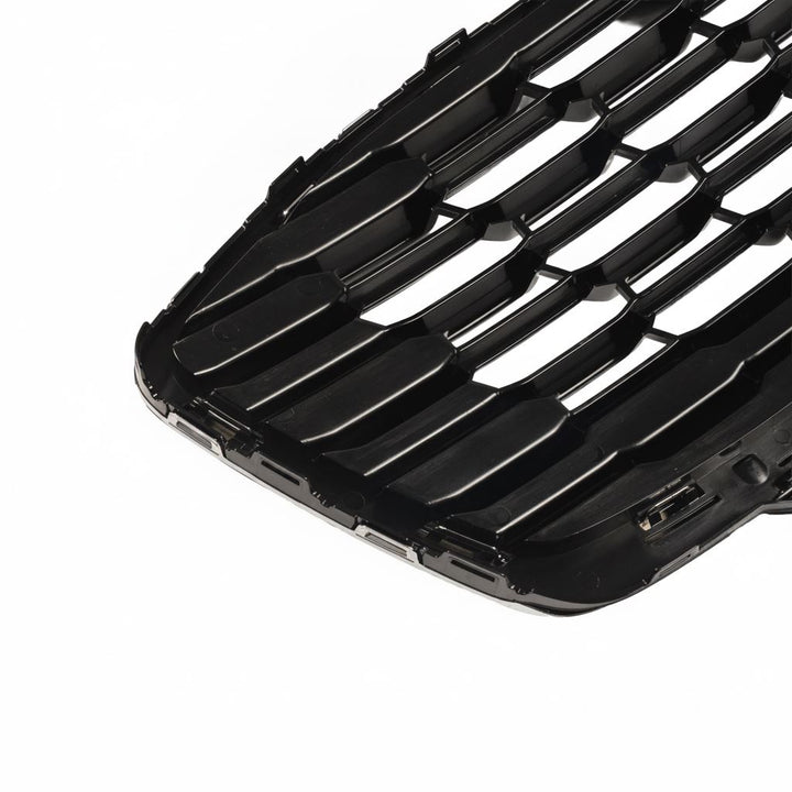 Rejilla superior de parachoques negro y cromo Puma Titanium 2020+