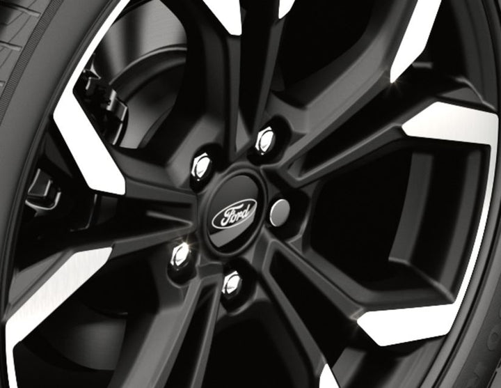 Juego de tornillos antirrobo para llantas de aleación.