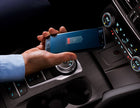 Ford Focus® ACV Kit de carga inalámbrica Qi solución integrada específica para vehículos.