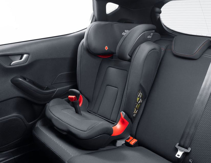 Britax Römer® Asiento infantil Kidfix II R, con respaldo desmontable.